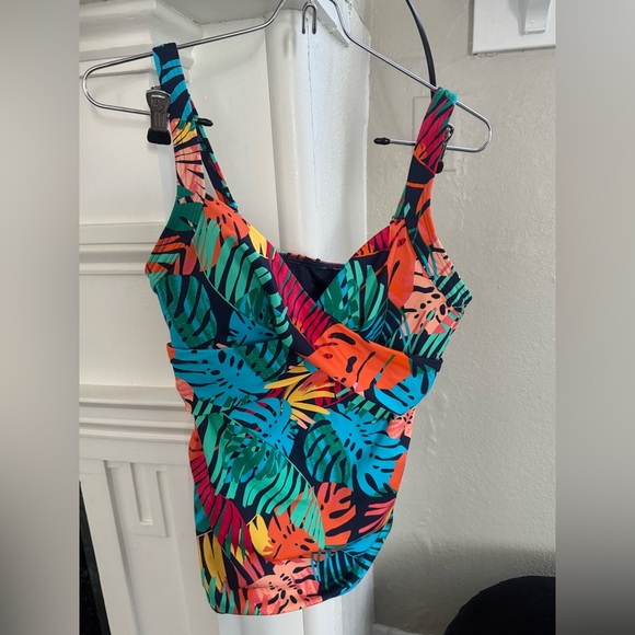 Lands end tankini wrap underwire - Picture 4 of 6